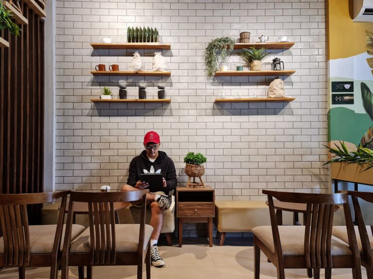 Four Cafes and An Artist
